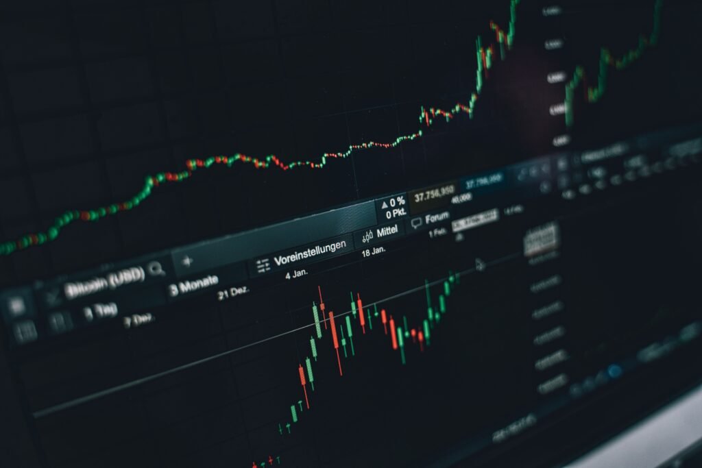 B2B Data Services in 2026: From Static Lists to Real-Time Buyer Intelligence